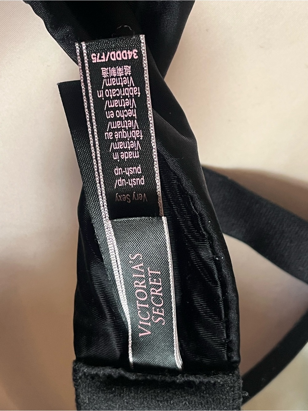 Victoria's Secret rhinestone push-up bra 34DDD - Picture 4 of 4